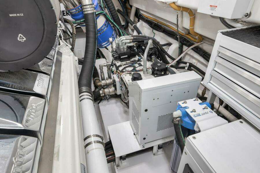 2025 Viking 90 Convertible- NIKKI BELLA- Engine Room