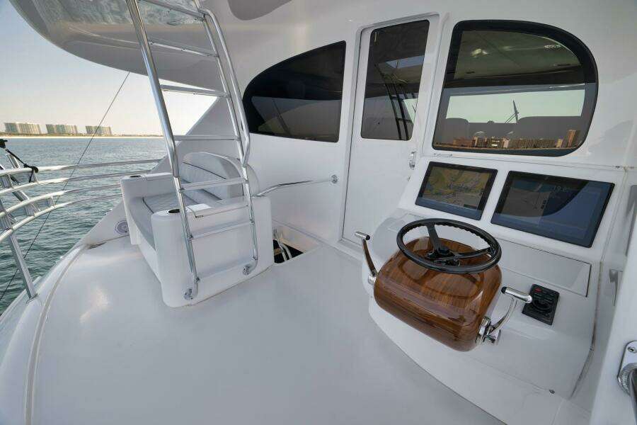 2025 Viking 90 Convertible- NIKKI BELLA- Mezzanine