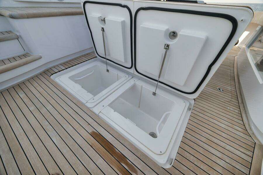 2025 Viking 90 Convertible- NIKKI BELLA- Cockpit