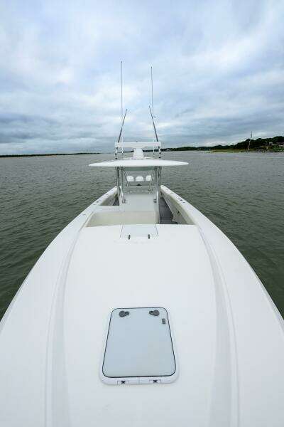 2008 Venture 39 Cuddy