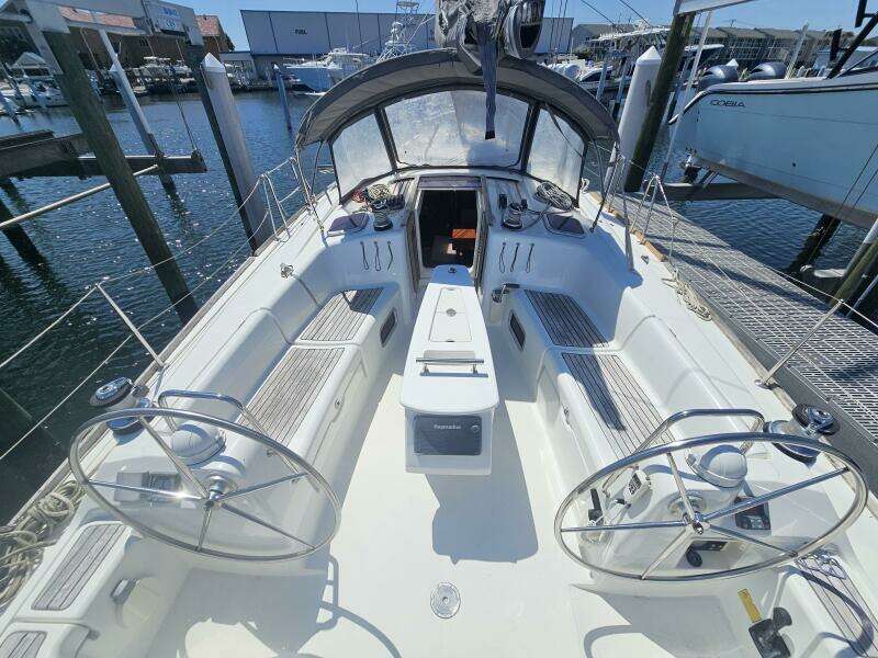 2009 Beneteau Cyclades 43.3