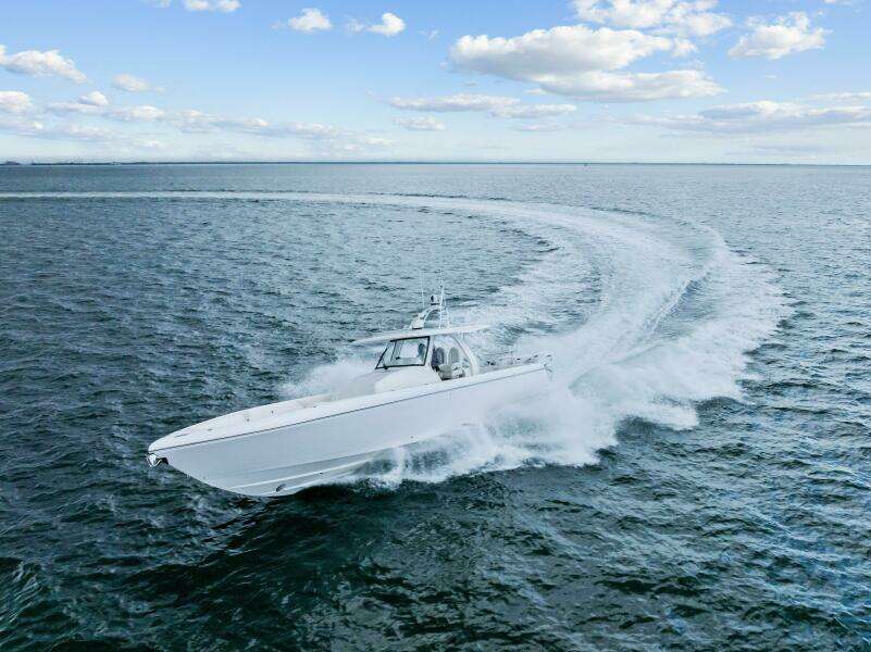 2020 Intrepid 400 CC - Profile