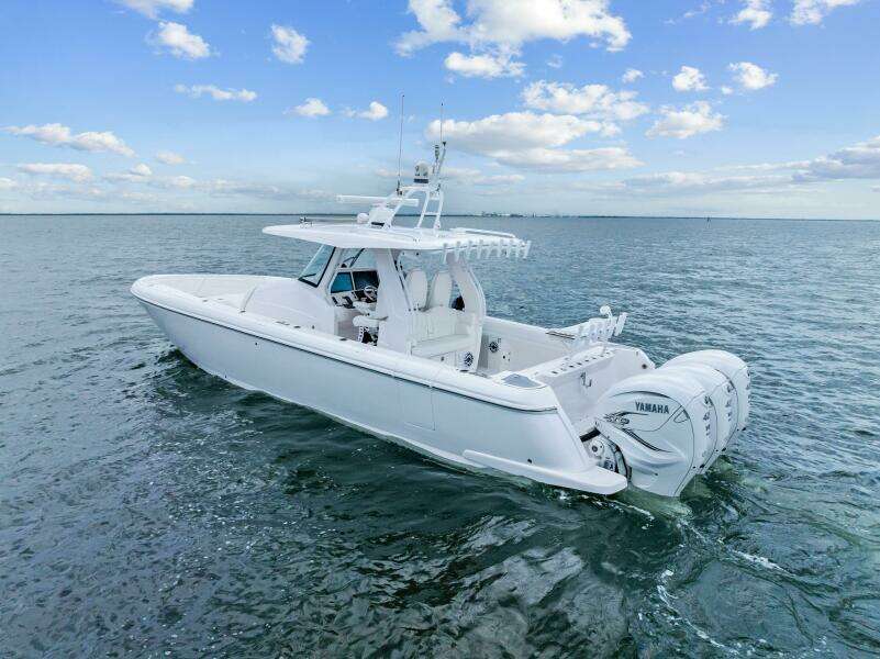 2020 Intrepid 400 CC - Profile