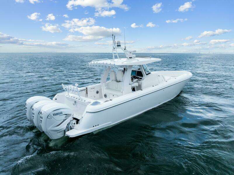 2020 Intrepid 400 CC - Profile