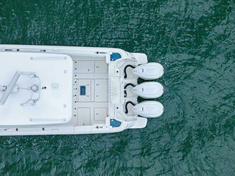 2020 Intrepid 400 CC - Profile