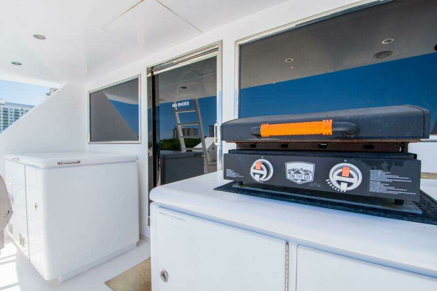 2000 Hargrave Skylounge