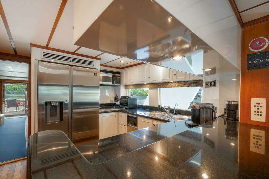 2000 Hargrave Skylounge