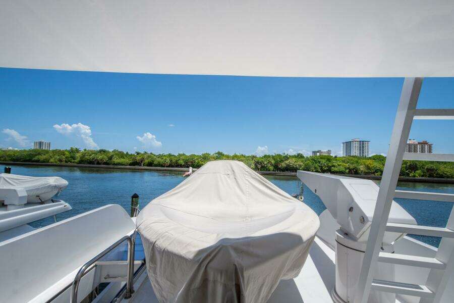 2000 Hargrave Skylounge