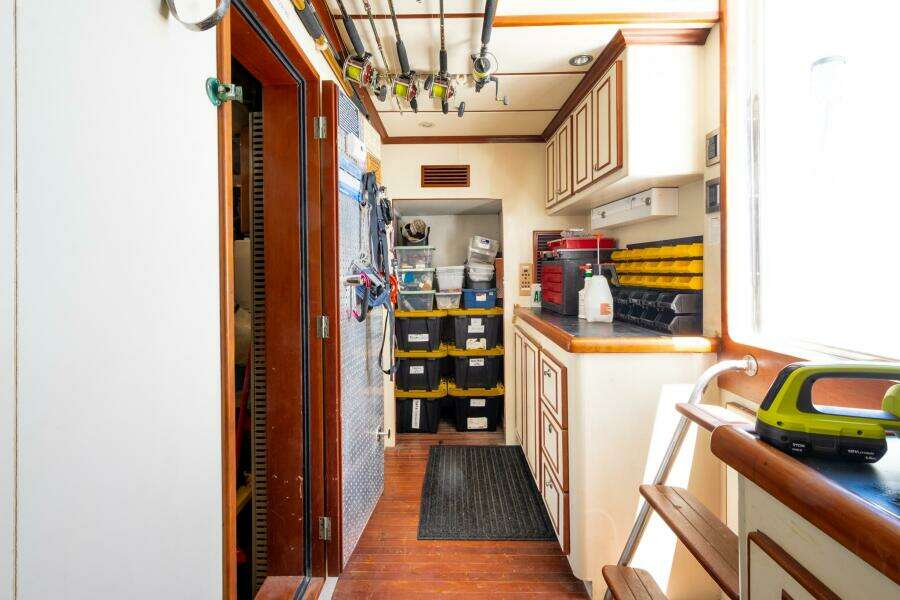 2000 Hargrave Skylounge