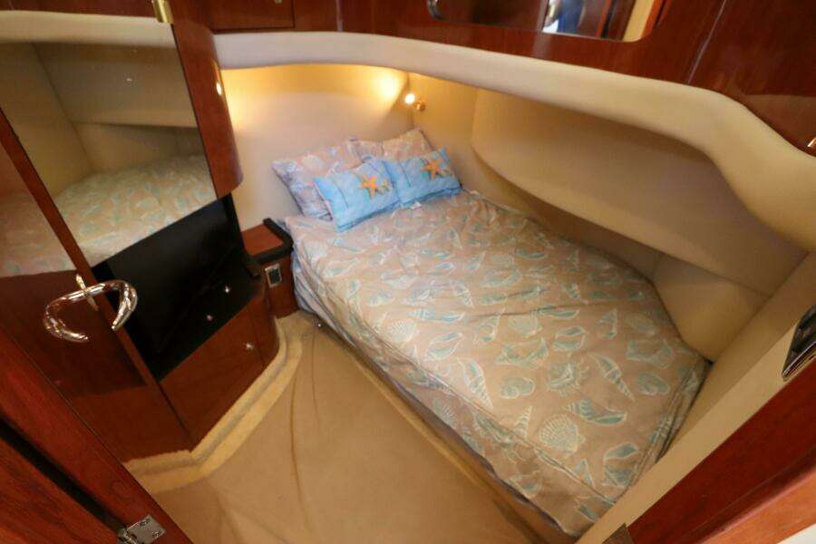 2003 Sea Ray 450 Express Bridge