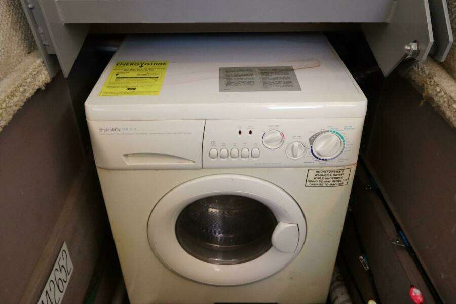 2003 Sea Ray 450 Express Bridge