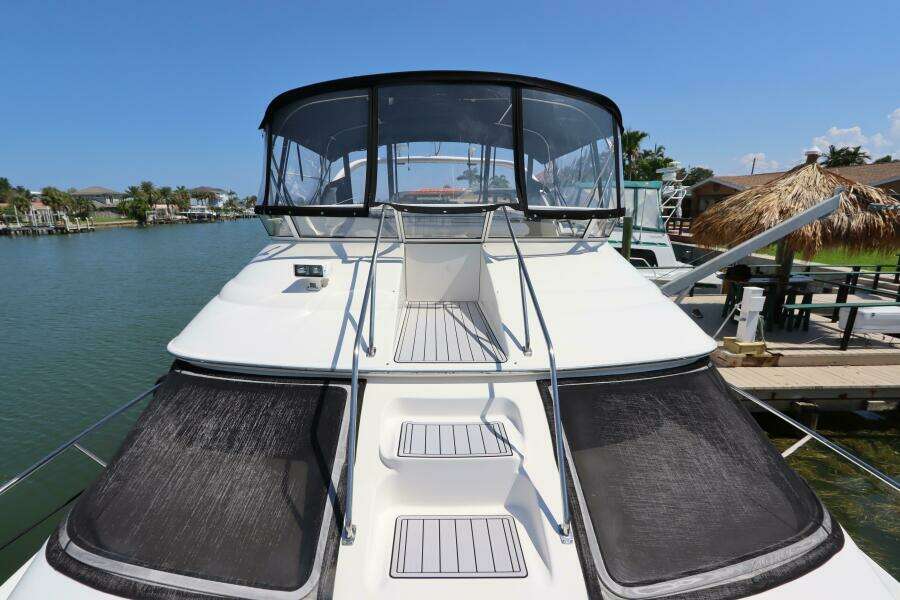 2003 Sea Ray 450 Express Bridge