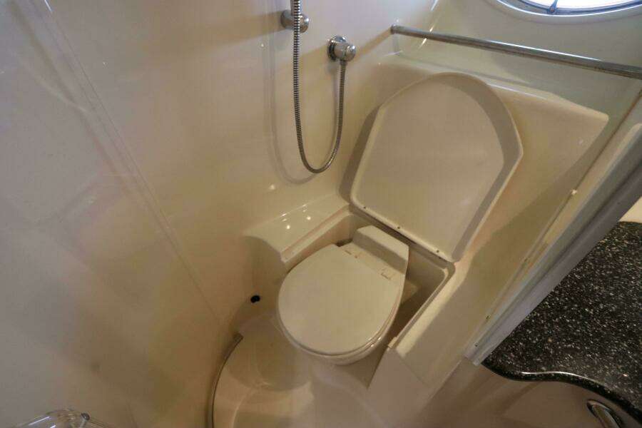 2003 Sea Ray 450 Express Bridge