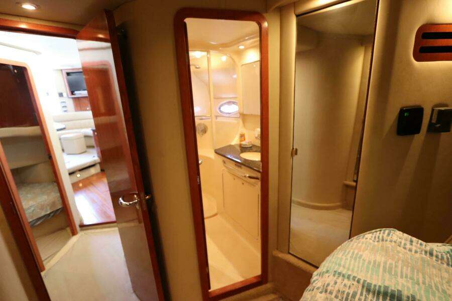 2003 Sea Ray 450 Express Bridge