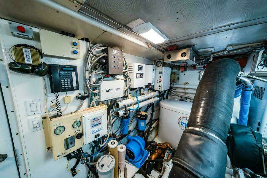 Outboard Port Engine