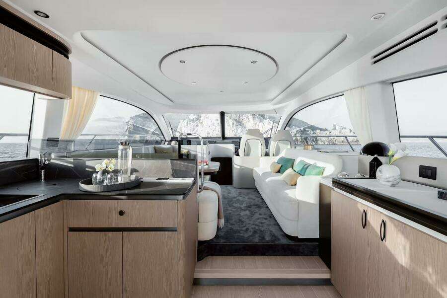2025 Azimut Fly 53