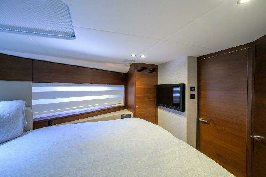 Princess F49 Chill- Forward Stateroom
