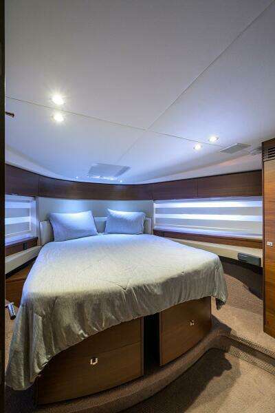Princess F49 Chill- Forward Stateroom