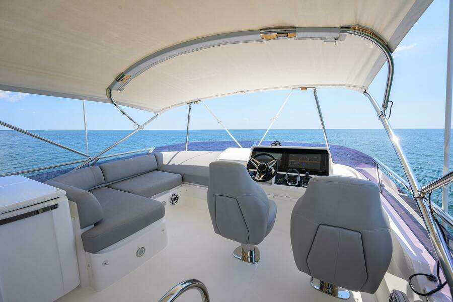 Princess F49 Chill- Flybridge