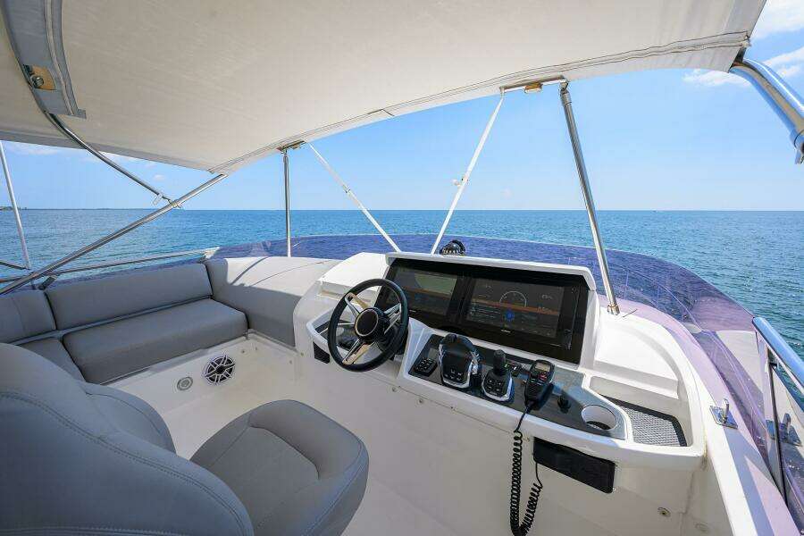 Princess F49 Chill- Flybridge
