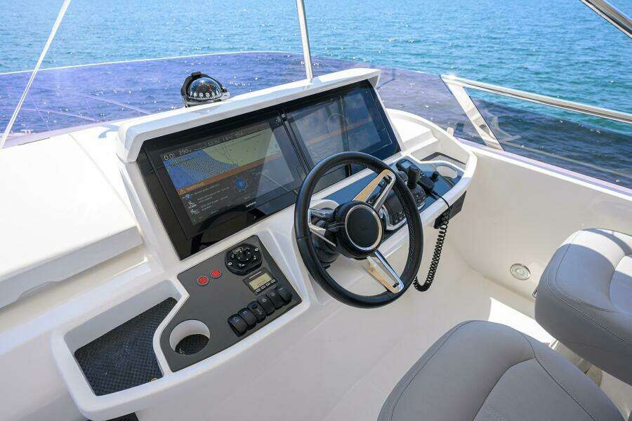 Princess F49 Chill- Flybridge