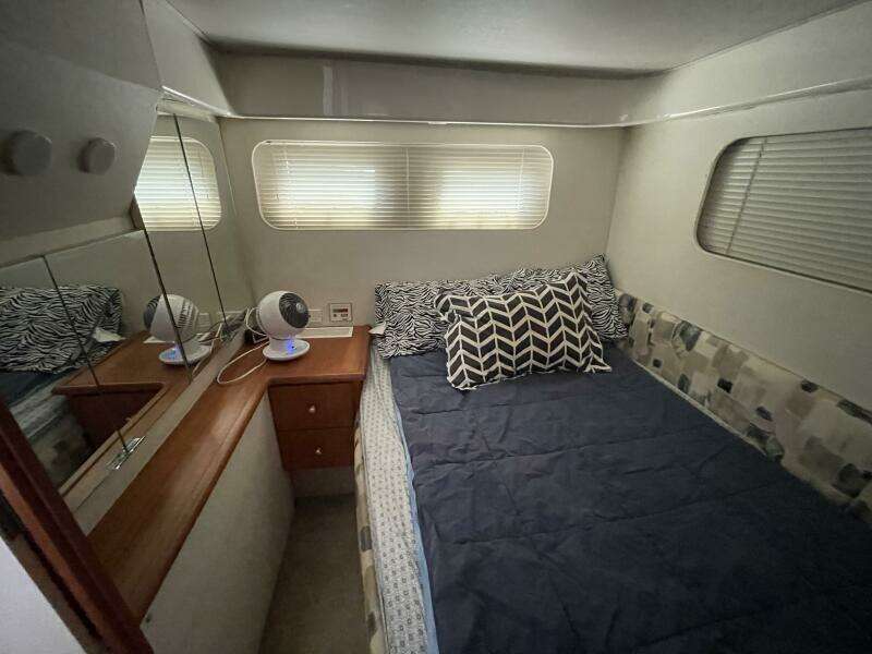 1994 Silverton 34 Motor Yacht