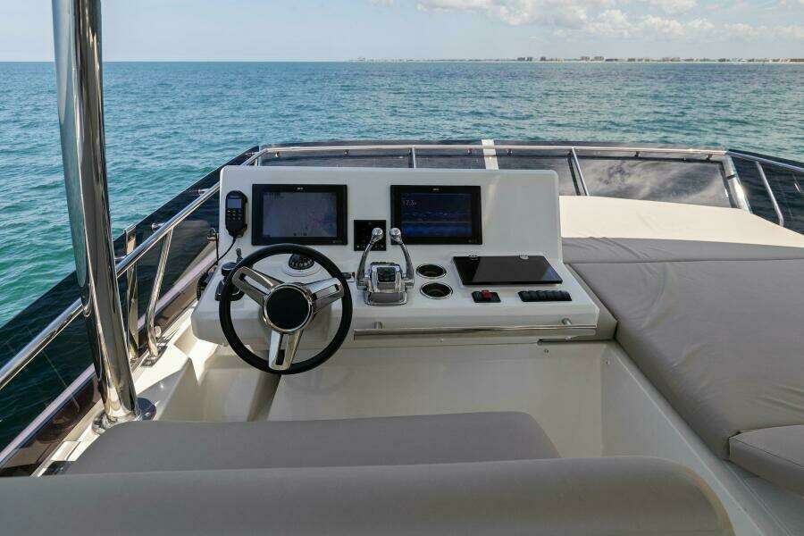 2022 59 Prestige Flybridge - How Sweet It Its - Flybridge Helm