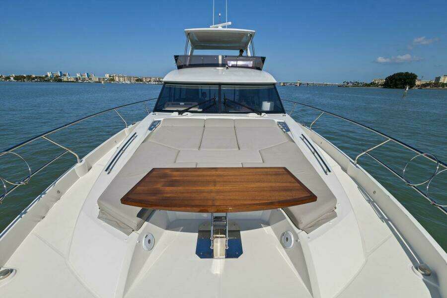 2022 59 Prestige Flybridge - How Sweet It Its - Bow