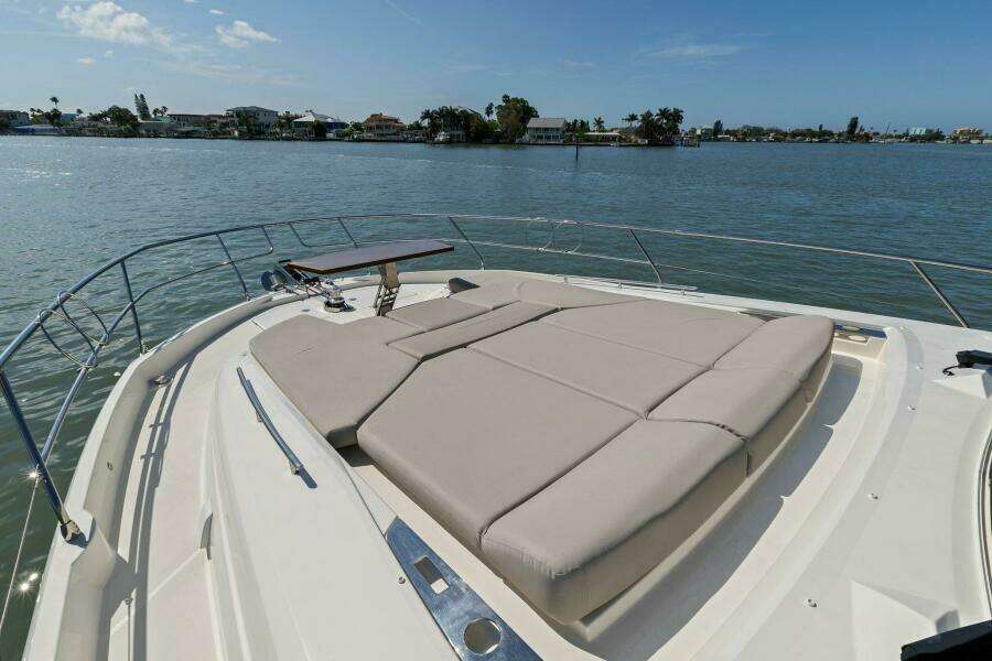 2022 59 Prestige Flybridge - How Sweet It Its - Bow