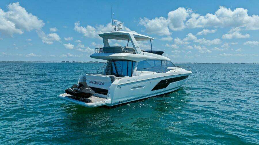2022 59 Prestige Flybridge - How Sweet It Its - Profile