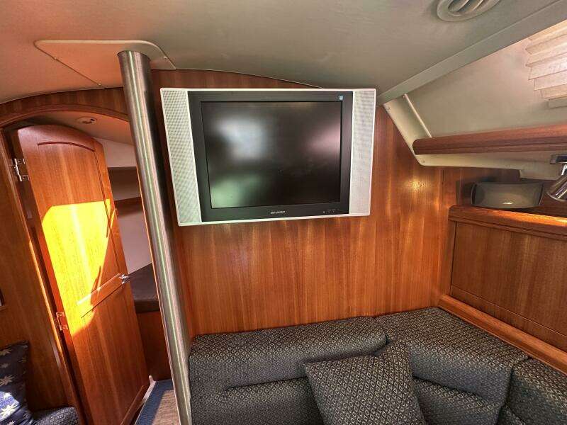 2006 Hunter 38