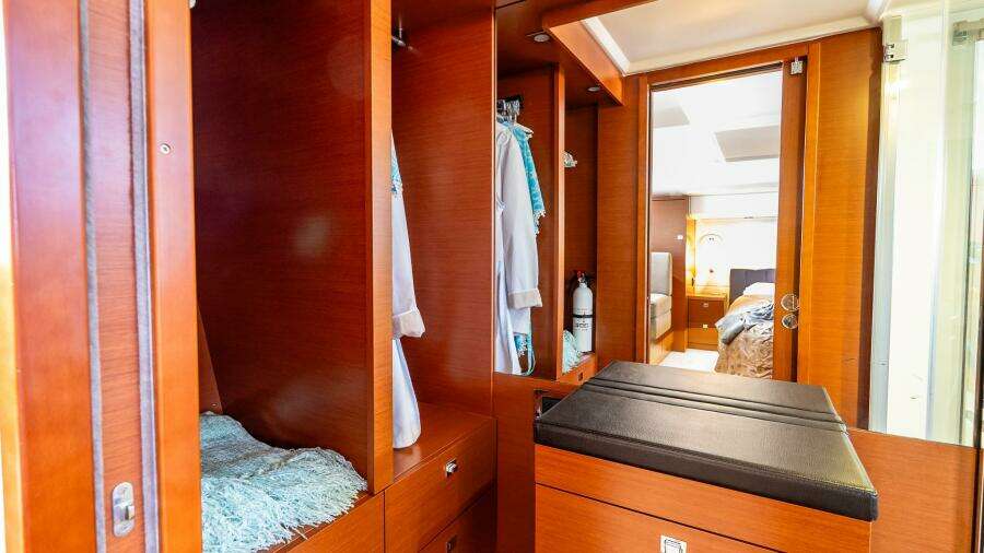 2014 Prestige 550 Flybridge