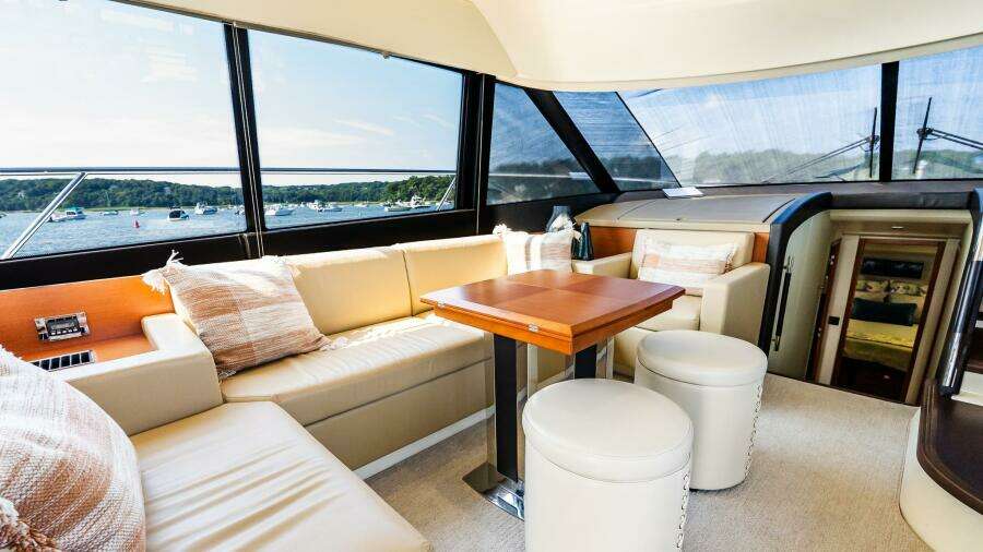 2014 Prestige 550 Flybridge