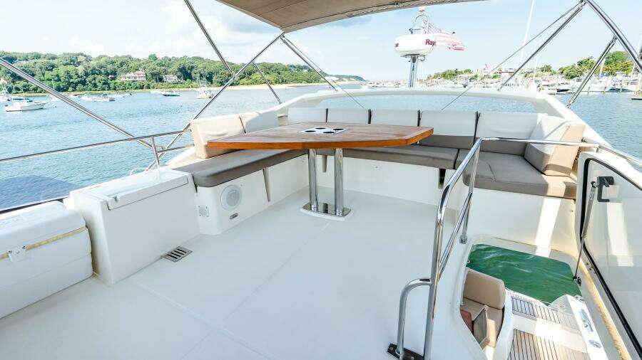 2014 Prestige 550 Flybridge