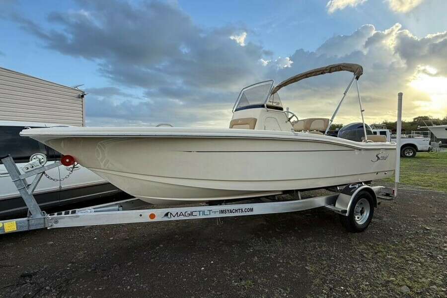 2026 Scout 195 Sportfish