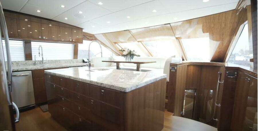 2017 Hargrave Raised Pilothouse