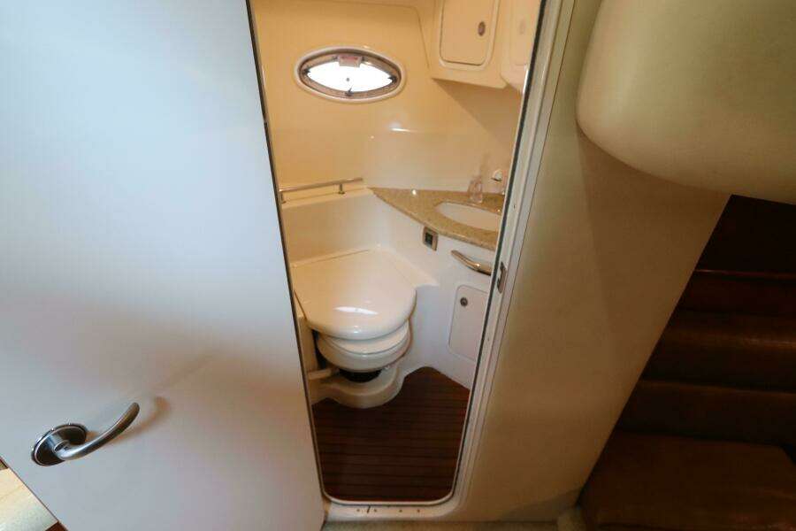 2004 Sea Ray 420 Sundancer