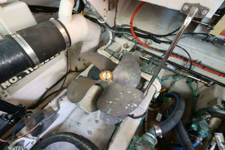 2004 Sea Ray 420 Sundancer