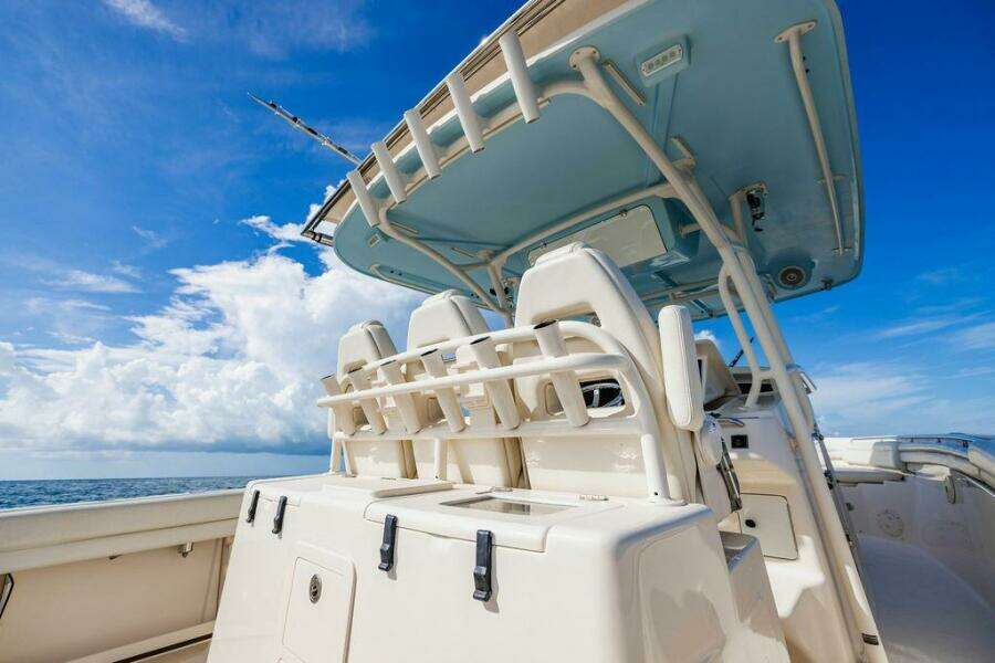 2016 Grady-White Canyon 336