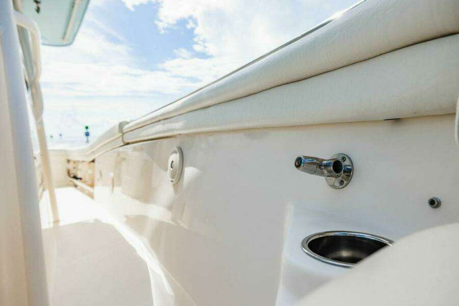 2016 Grady-White Canyon 336