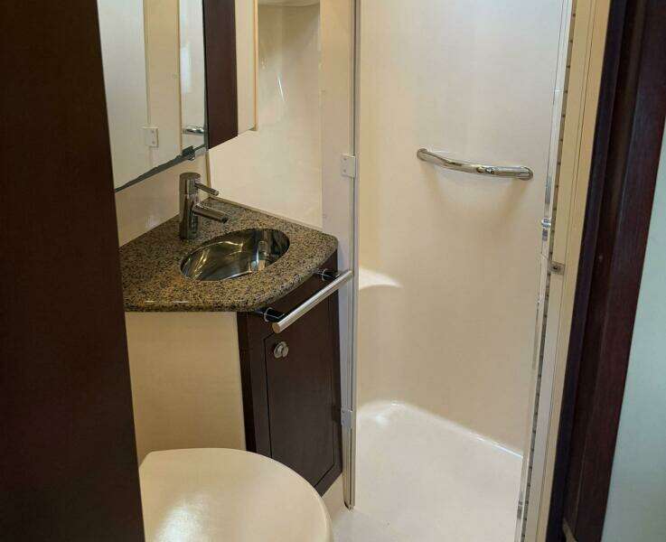 2008 Sea Ray 44 Sedan Bridge