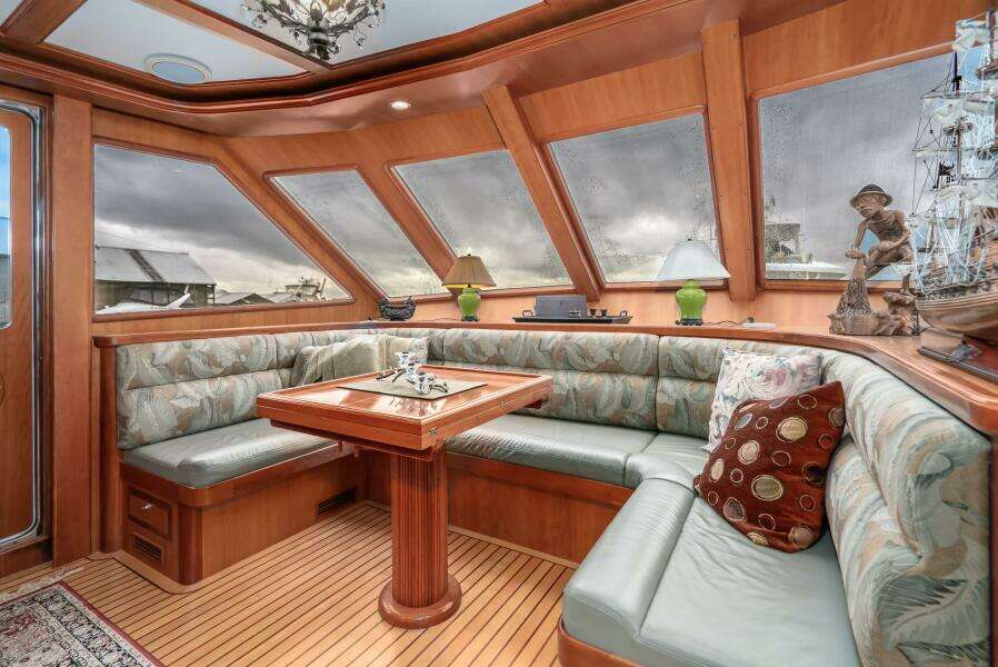 2005 President Skylounge