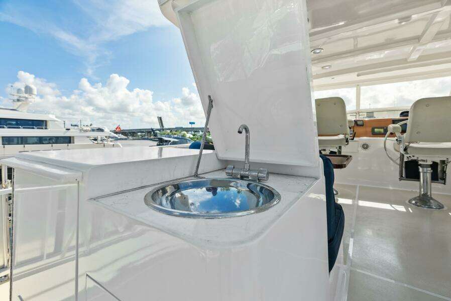 2005 Grand Banks 72 Aleutian RP