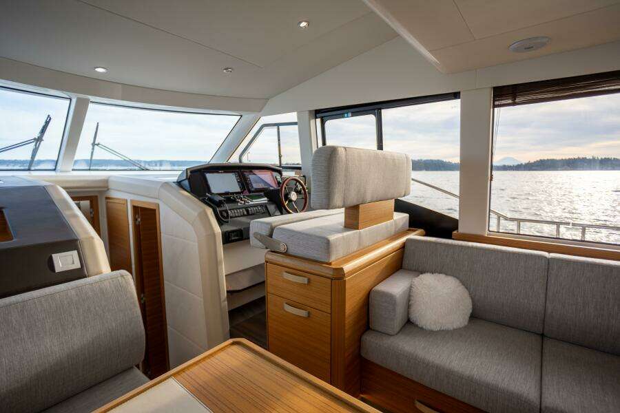 2023 Greenline 48 Fly