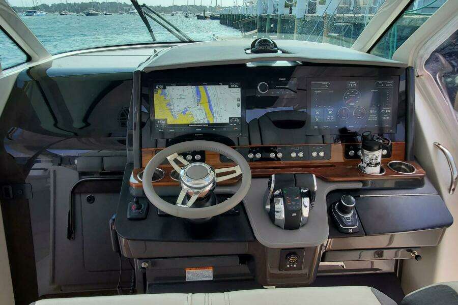 2021 Tiara Yachts 38 LS