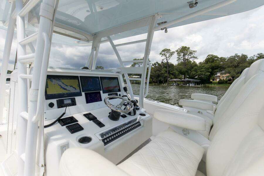 2020 Invincible 39 Open Fisherman Helm And Electronics