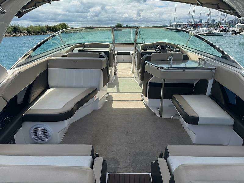2013 Regal 3200 Bowrider