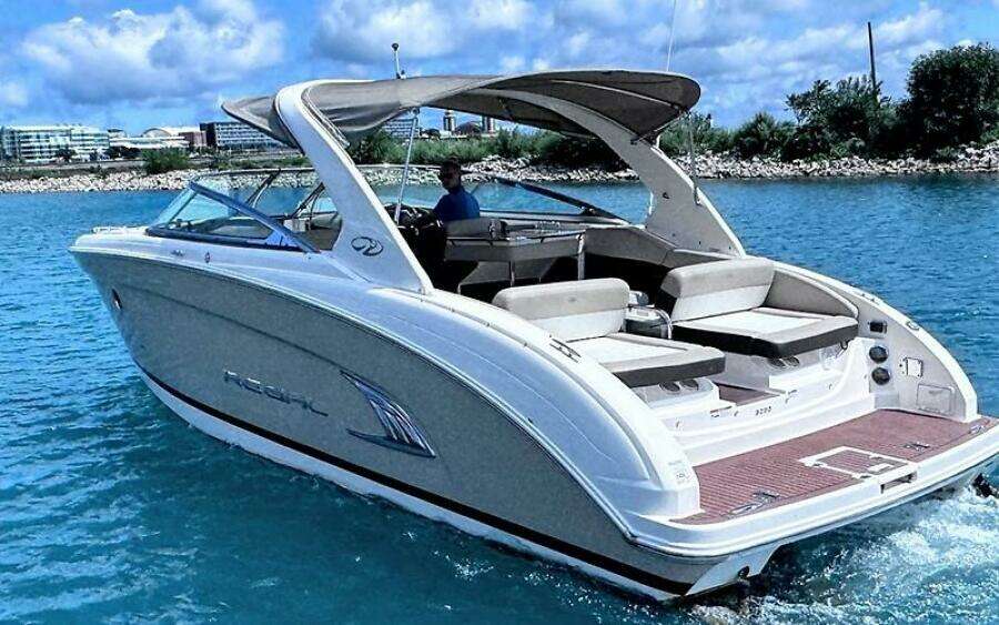 2013 Regal 3200 Bowrider