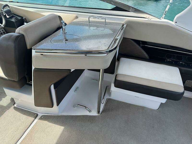 2013 Regal 3200 Bowrider