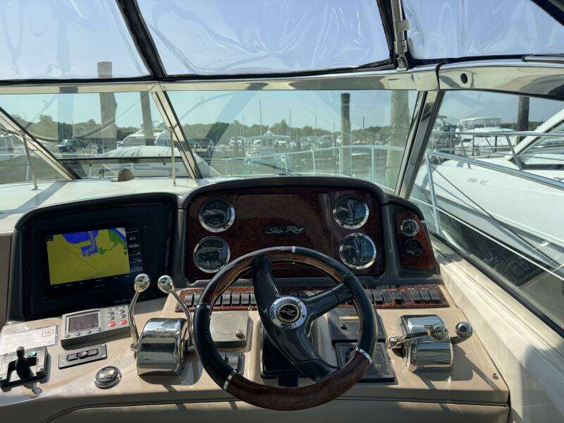 2003 Sea Ray 420 Sundancer